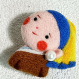 Handcrafted Wool Felt Artist Brooches[Girl with a Pearl Earring]