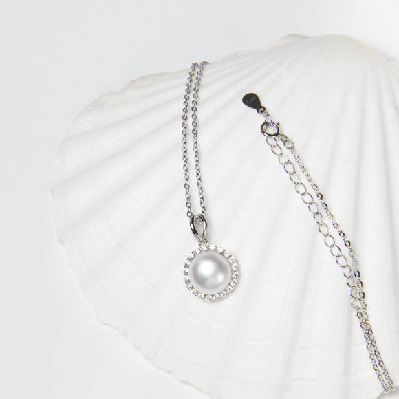 Simple Fresh Water Pearl Necklace