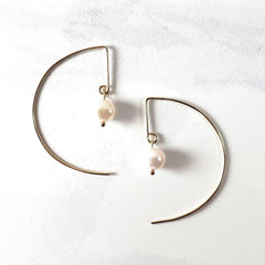 DREA Earring 'Demi Hoop with Pearl'