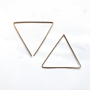 DREA Earring 'Single Triangle'