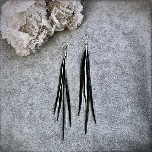 Mini Feather Earrings - Black & Silver